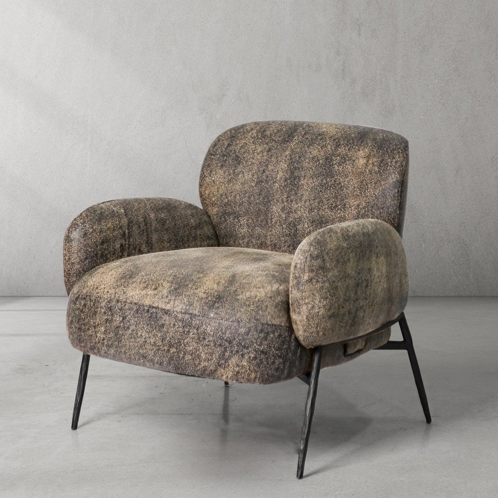 Thomson Vintage Pearl Grain Cowhide Lounge Chair