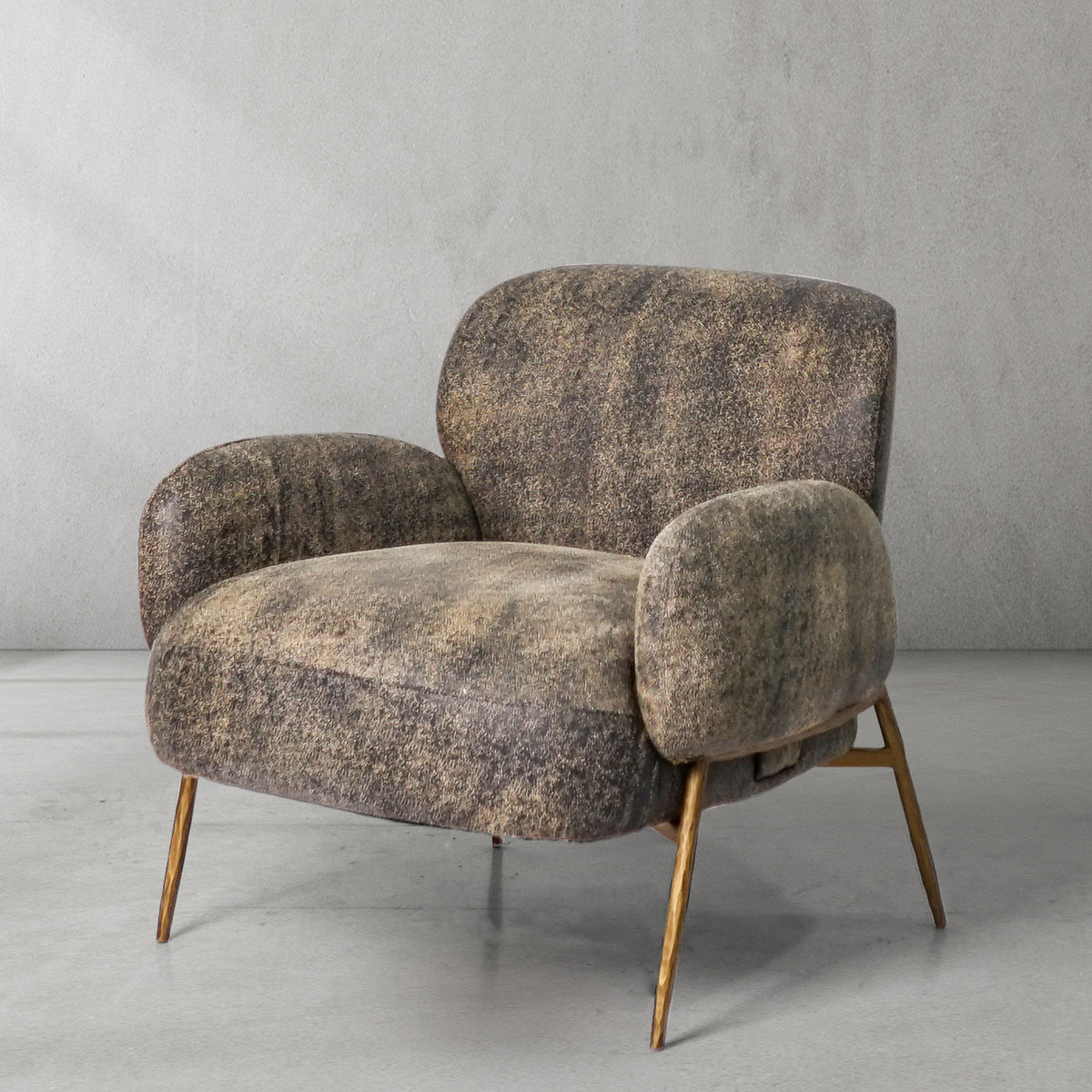 Thomson Vintage Pearl Grain Cowhide Lounge Chair