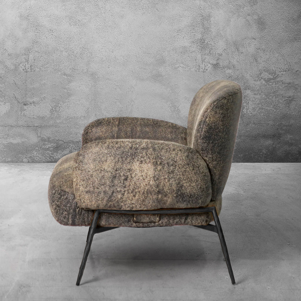 Thomson Vintage Pearl Grain Cowhide Lounge Chair