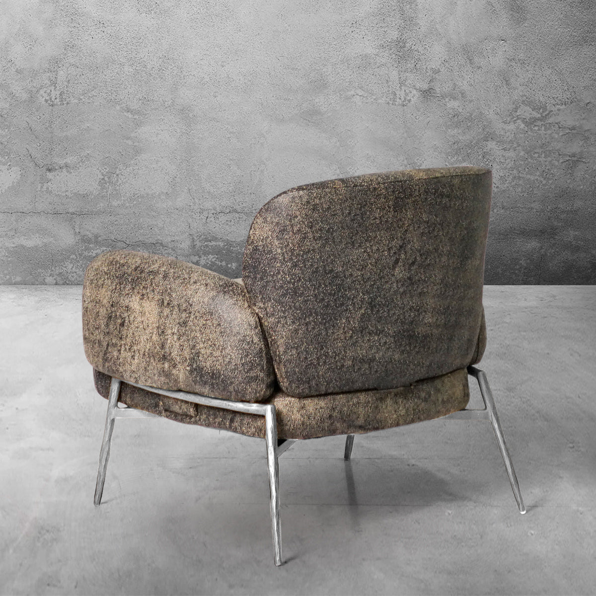 Thomson Vintage Pearl Grain Cowhide Lounge Chair