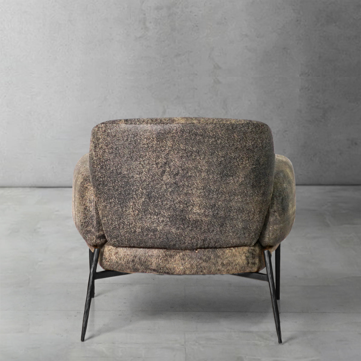 Thomson Vintage Pearl Grain Cowhide Lounge Chair