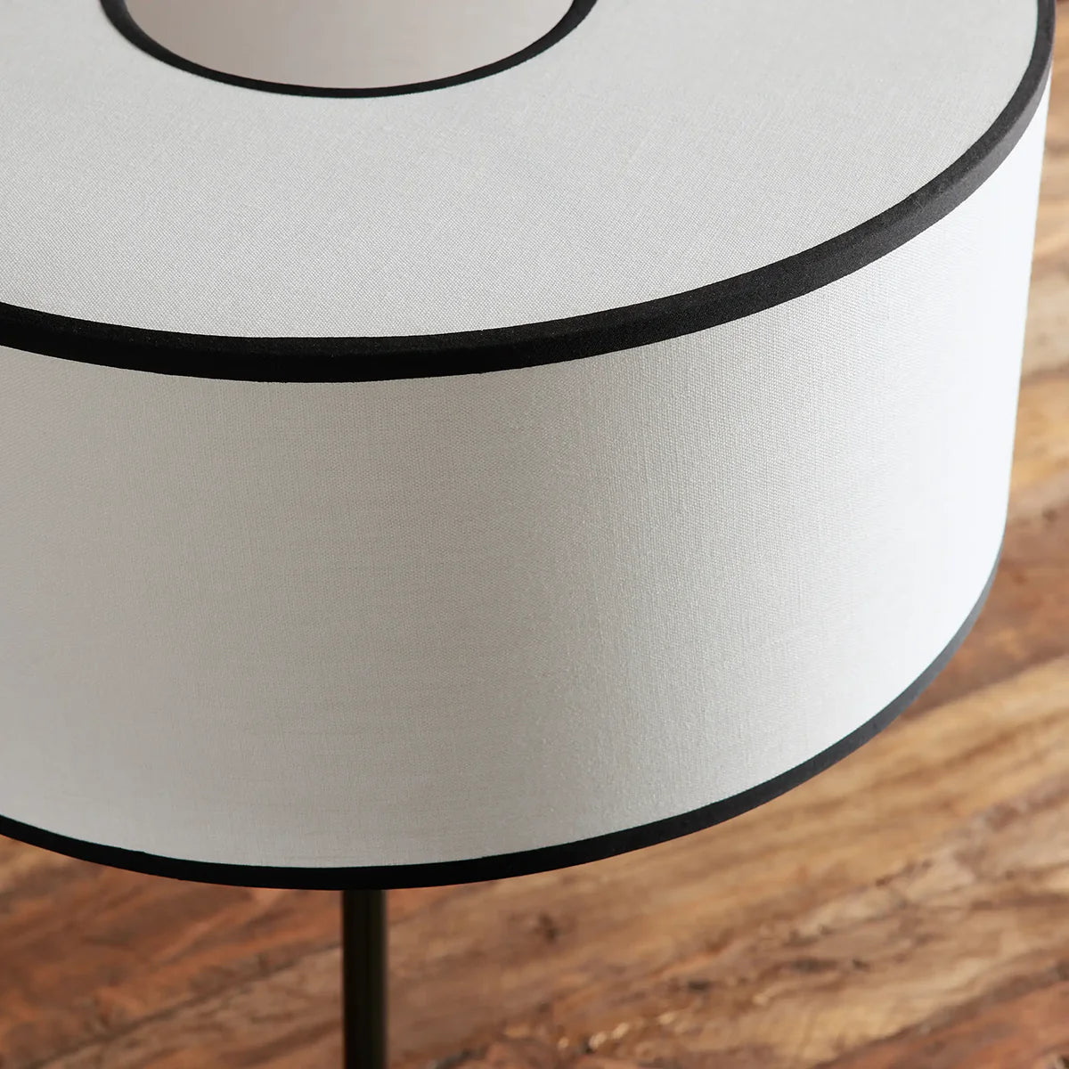 Daphny Single-Shade Table Lamp