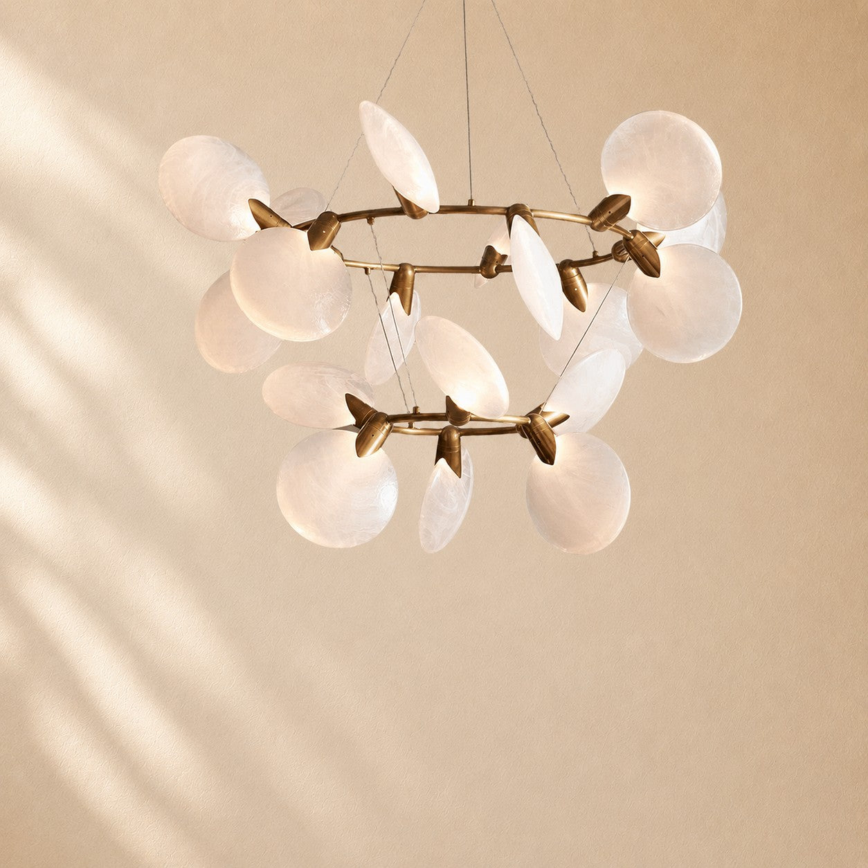 Lyno Floating Disc Chandelier
