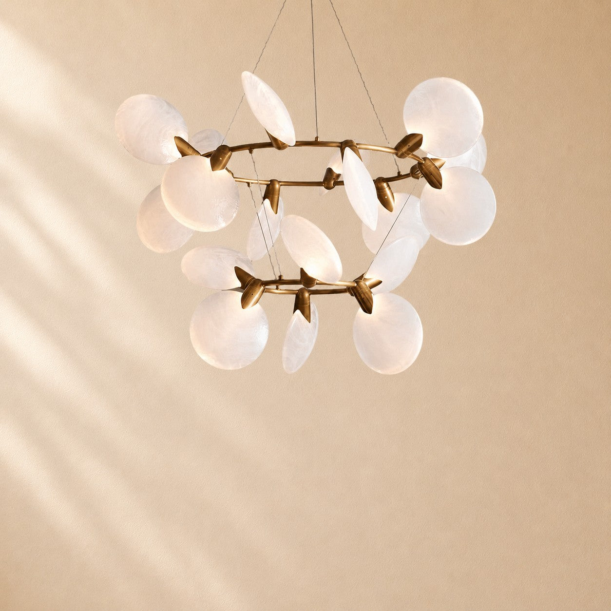 Lyno Floating Disc Chandelier