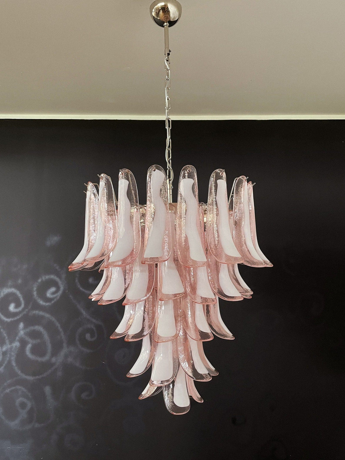 ManChandelier – 52 petals – Pinkorcove Murano