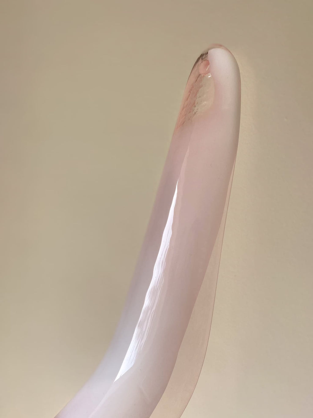 ManChandelier – 52 petals – Pinkorcove Murano