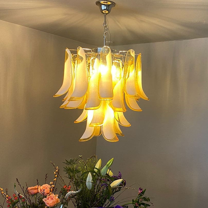 Manorcove Murano Chandelier – 26 petals – Amber