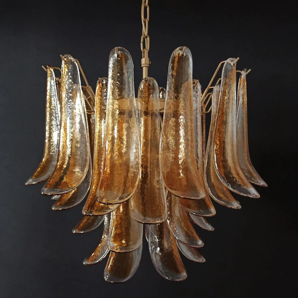 Manorcove Murano Chandelier – 36 petals – Amber