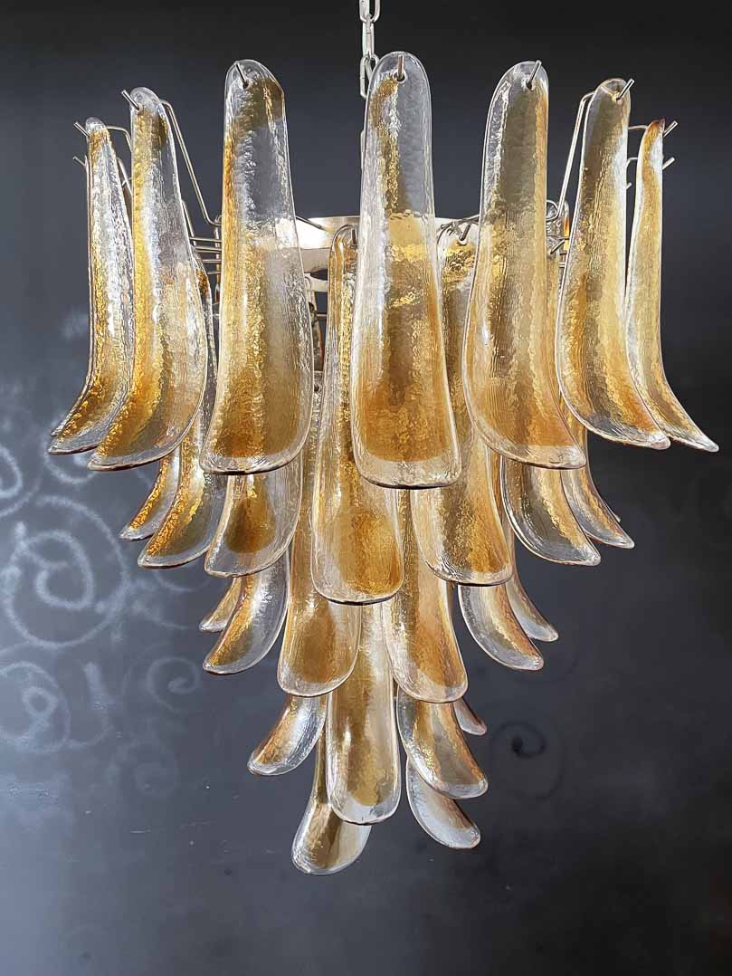 Manorcove Murano Chandelier – 52 petals – Amber