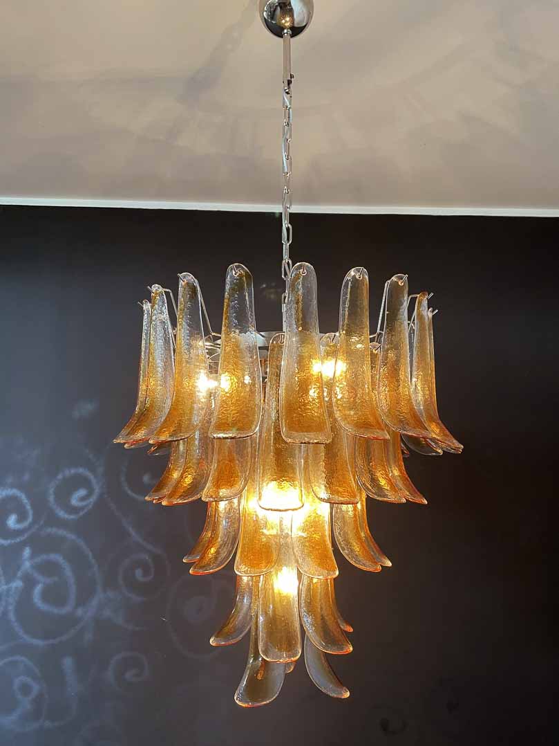 Manorcove Murano Chandelier – 52 petals – Amber