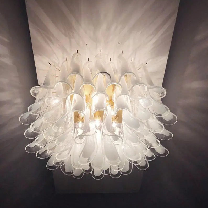 Manorcove Murano Chandelier – 64 petals – Transparent/White