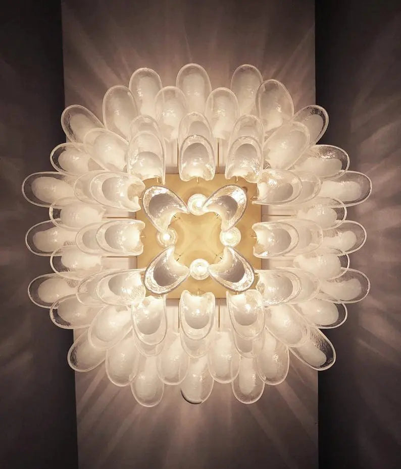 Manorcove Murano Chandelier – 64 petals – Transparent/White