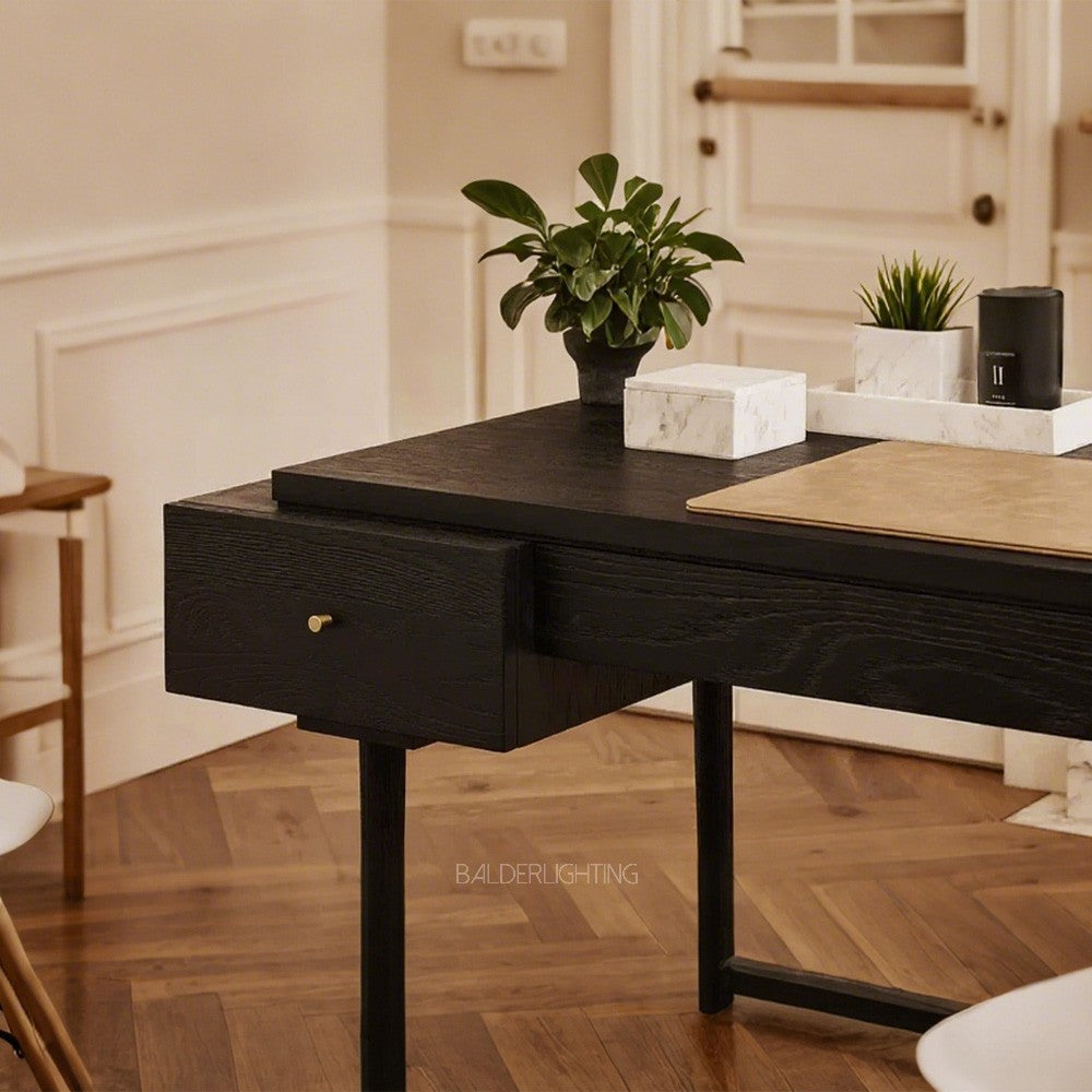 Maurnce Desk