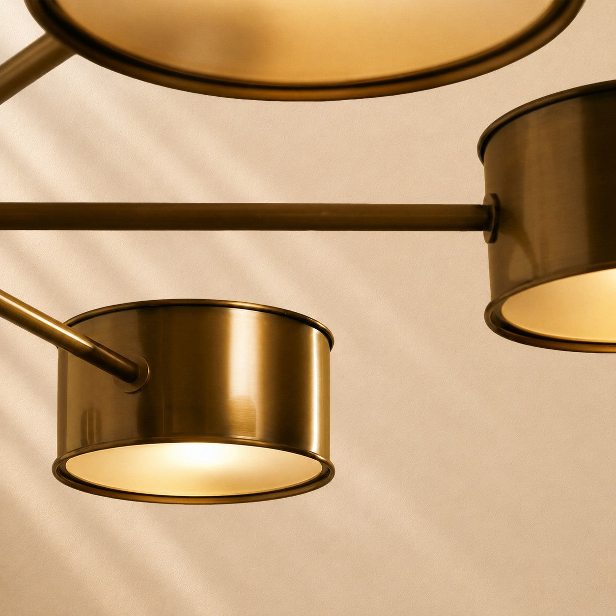 Daphny Metal Round Chandelier
